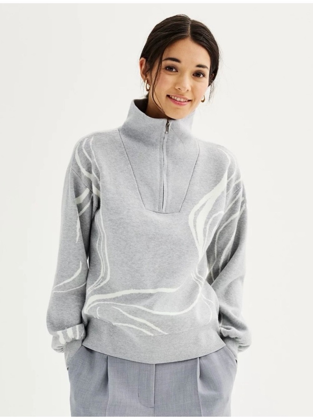 Women’s Nine West Gray Quarter Zip Sweater with White Abstract Pattern